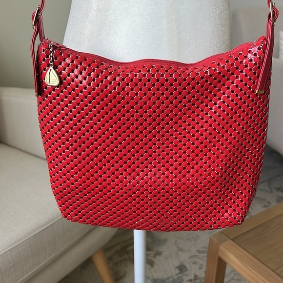 Vintage Whiting & David Red Mesh Crossbody Bag Gold Accents Sailboat Heart Charm - Picture 4 of 16